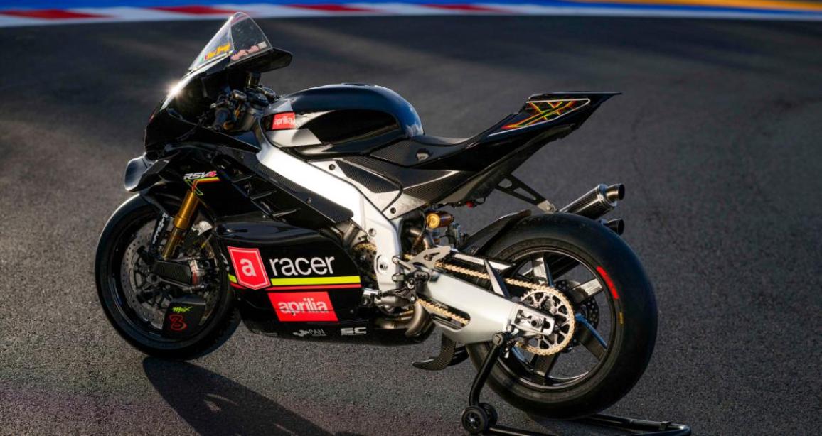 Aprilia RSV4 X ex3ma και Max Biaggi