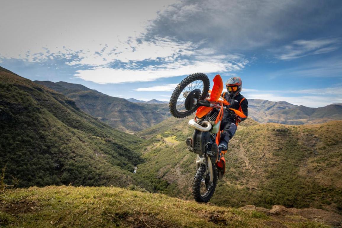 KTM EXC 2025 – Το 125 XC W επιστρέφει, μετά από μία δεκαετία!