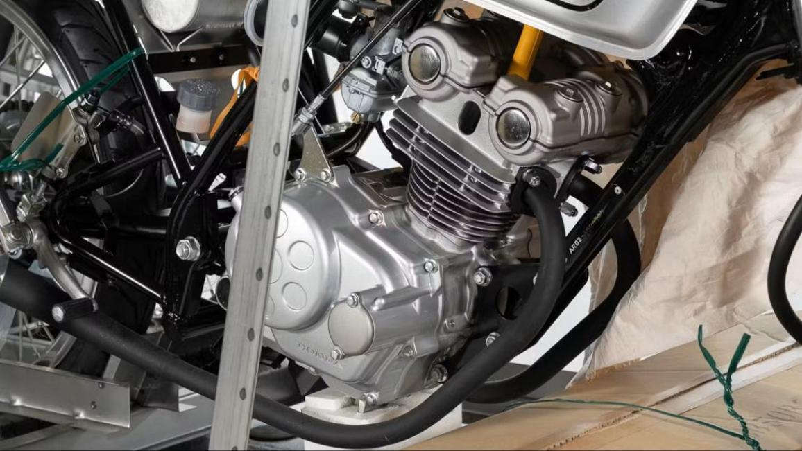 Ένα νεότερο Honda Dream 50: Ολοκαίνουριο στην έκδοση R!