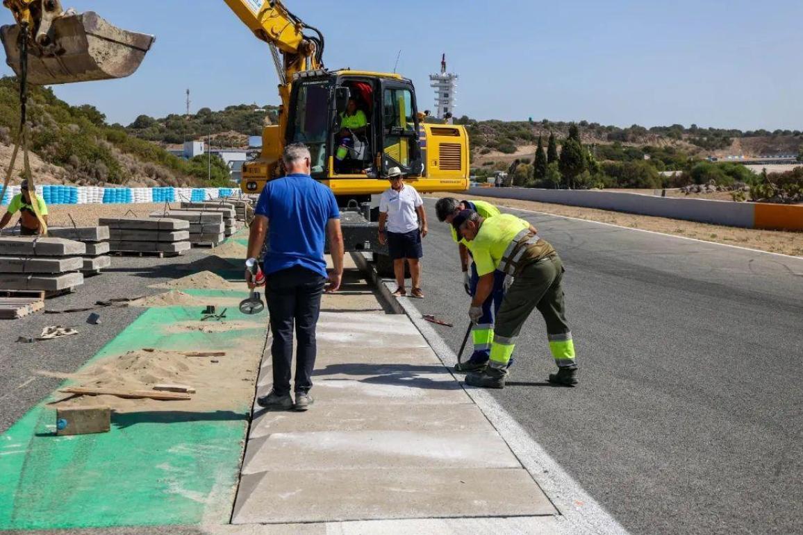 MotoGP: Αμφισβητήσιμη λύση με «σαμαράκια» για να μην πατούν εκτός πίστας!