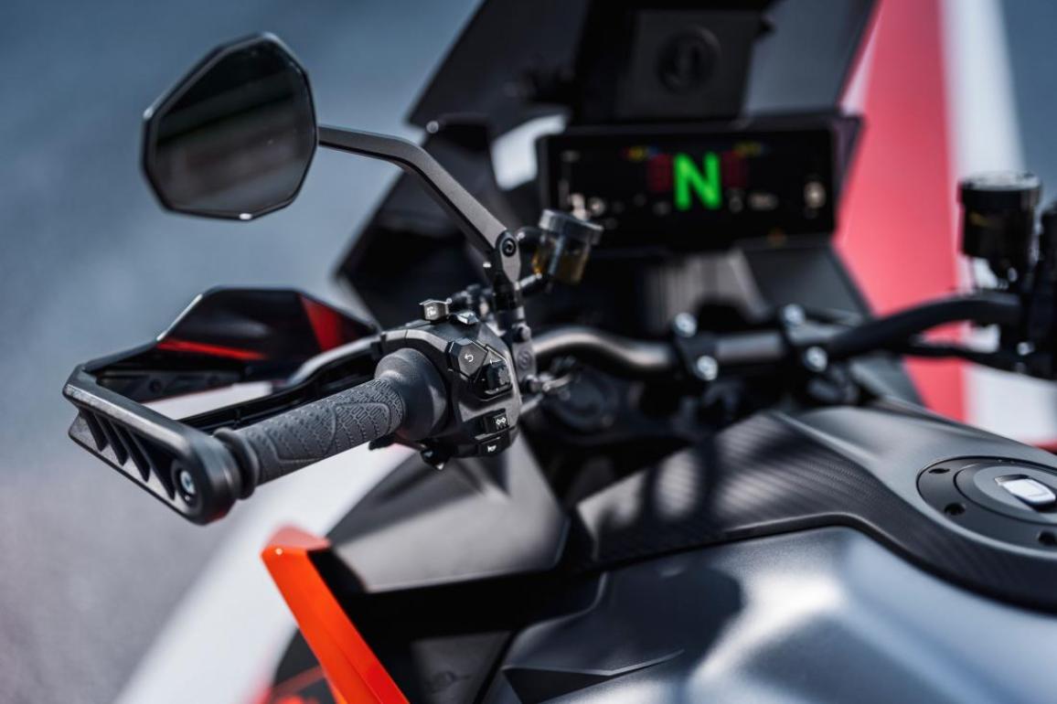 KTM 1390 Super Duke GT 2025