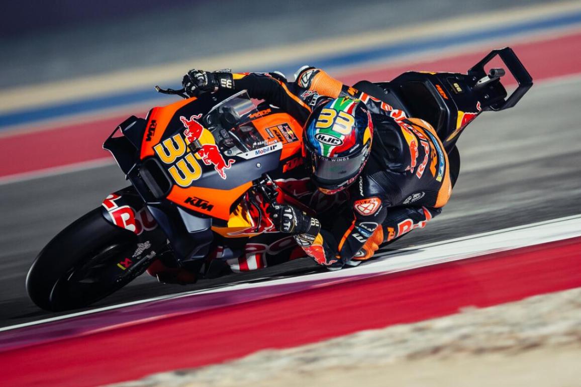 Pos	Rider	Nat	Team	Time/Diff 1	Francesco Bagnaia	ITA	Ducati Lenovo (GP24)	39m 34.869s 2	Brad Binder	RSA	Red Bull KTM (RC16)	+1.329s 3	Jorge Martin	SPA	Pramac Ducati (GP24)	+1.933s 4	Marc Marquez	SPA	Gresini Ducati (GP23)	+3.429s 5	Enea Bastianini	ITA	Ducati Lenovo (GP24)	+5.153s 6	Alex Marquez	SPA	Gresini Ducati (GP23)	+6.791s 7	Fabio Di Giannantonio	ITA	VR46 Ducati (GP23)	+9.161s 8	Aleix Espargaro	SPA	Aprilia Racing (RS-GP24)	+11.242s 9	Pedro Acosta	SPA	Red Bull GASGAS Tech3 (RC16)*	+11.595s 10	Maverick Viñales	SPA	Aprilia Racing (RS-GP24)	+13.197s 11	Fabio Quartararo	FRA	Monster Yamaha (YZR-M1)	+17.701s 12	Johann Zarco	FRA	LCR Honda (RC213V)	+18.075s 13	Joan Mir	SPA	Repsol Honda (RC213V)	+18.437s 14	Marco Bezzecchi	ITA	VR46 Ducati (GP23)	+19.194s 15	Miguel Oliveira	POR	Trackhouse Aprilia (RS-GP24)	+20.717s 16	Alex Rins	SPA	Monster Yamaha (YZR-M1)	+24.093s 17	Augusto Fernandez	SPA	Red Bull GASGAS Tech3 (RC16)	+24.106s 18	Franco Morbidelli	ITA	Pramac Ducati (GP24)	+24.641s 19	Takaaki Nakagami	JPN	LCR Honda (RC213V)	+25.556s 20	Luca Marini	ITA	Repsol Honda (RC213V)	+42.422s 21	Jack Miller	AUS	Red Bull KTM (RC16)	+42.761s  	Raul Fernandez	SPA	Trackhouse Aprilia (RS-GP23)	DNF