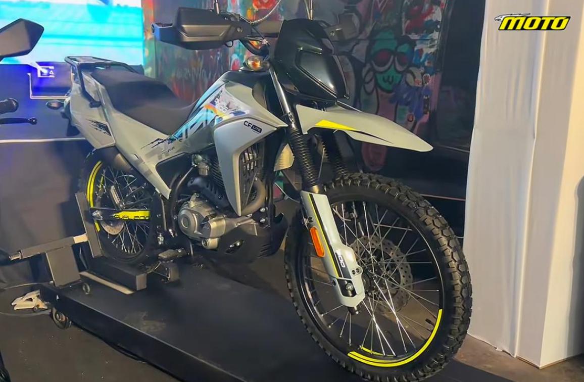 CFMOTO DUAL 200: Μονοκύλινδρο αερόψυκτο και 250 υδρόψυκτο concept μέσω CFLITE