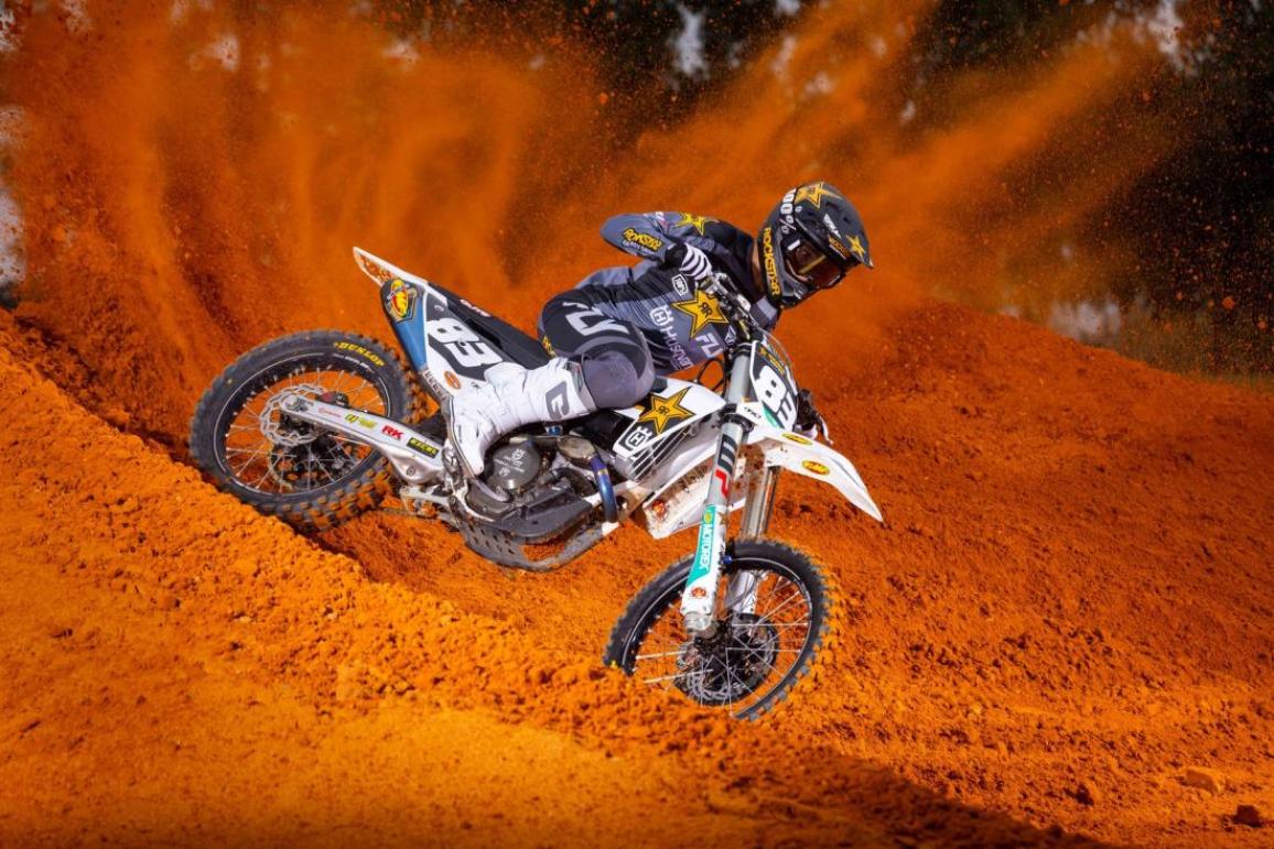 Rockstar Energy Husqvarna Factory Racing Team – Με τους Malcolm Stewart, Christian Craig, RJ Hampshire, Guillem Farres και Casey Cochran στο SuperMotocross 2024