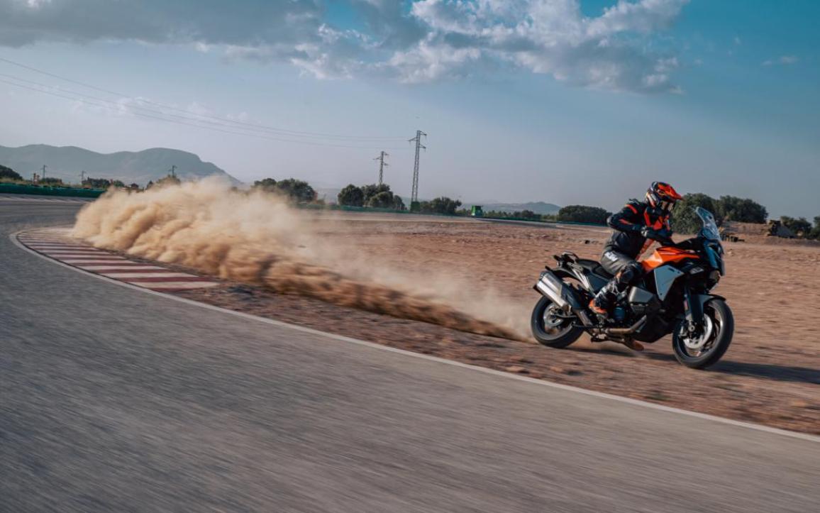 KTM 1390 Super Adventure S EVO 2025
