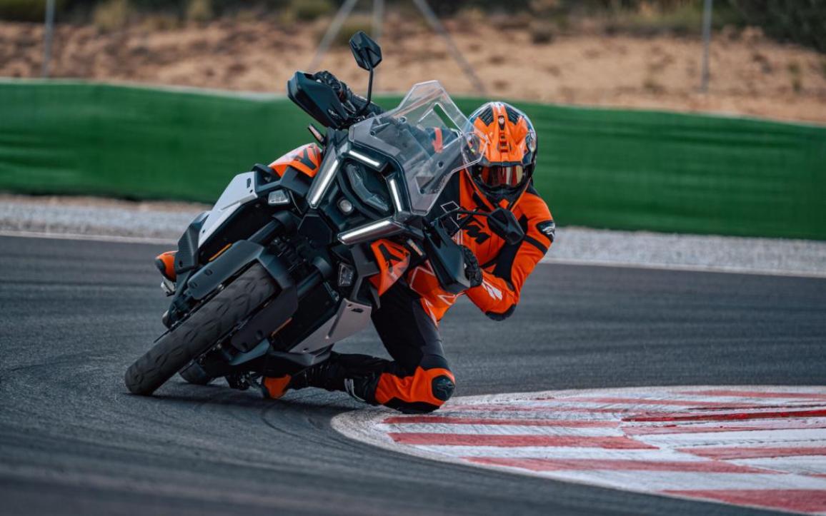KTM 1390 Super Adventure S EVO 2025