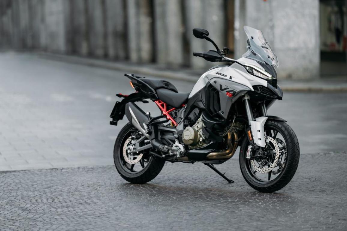 Ducati Multistrada V4 2025