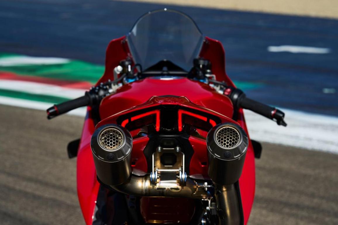 Ducati Panigale V4 2025