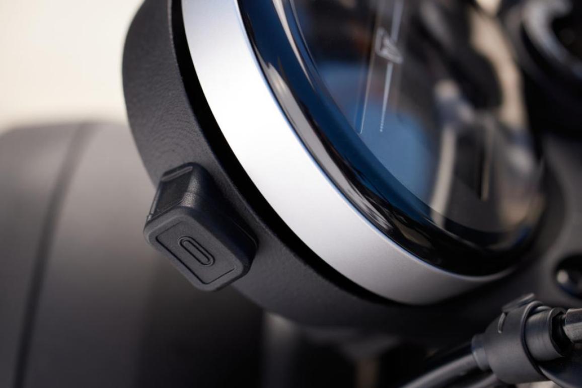 Triumph Speed Twin 900 2025: Αποκάλυψη όλων των αλλαγών που φτάνουν έως και το πλαίσιο