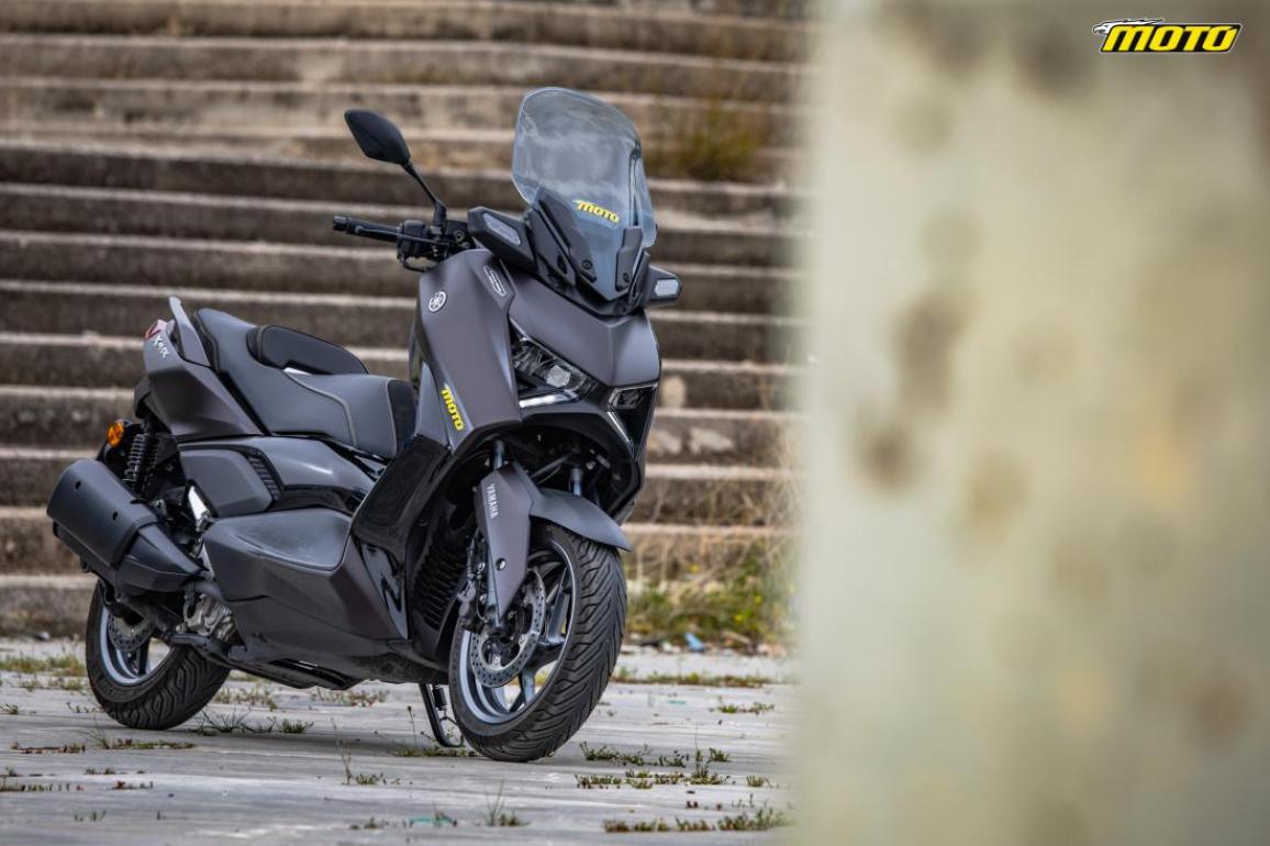 motomagΔοκιμή Yamaha XMAX 300 Tech MAX 2024: Στην κορυφή του βουνού