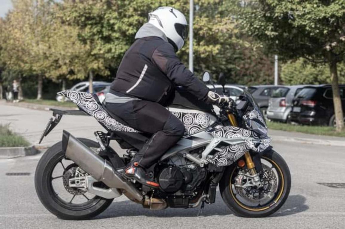  Aprilia Tuono V4 2025