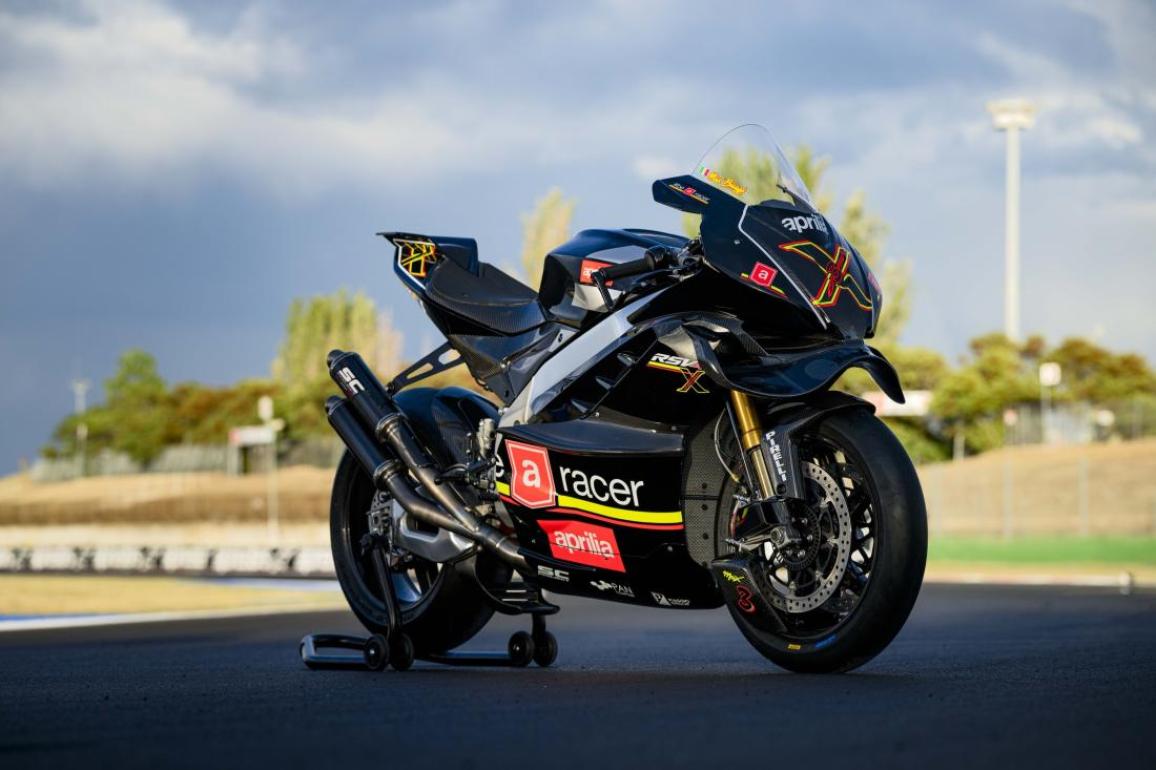 Aprilia RSV4 X ex3ma 2024 sopld out