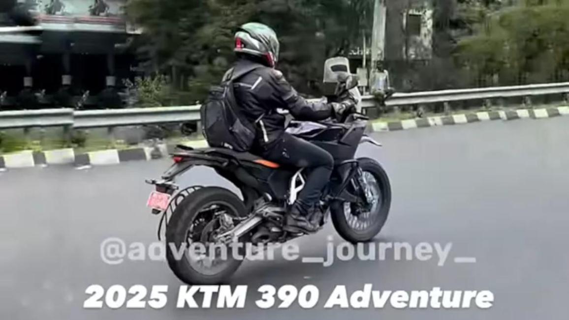 KTM 390 Adventure 2025