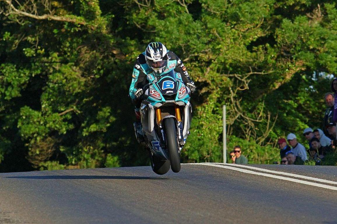 Isle of Man TT 2024, Supersport 2 & Supertwin 2 – Δύο νίκες σε μία ημέρα για τον Michael Dunlop που έφτασε τις 29 συνολικά!