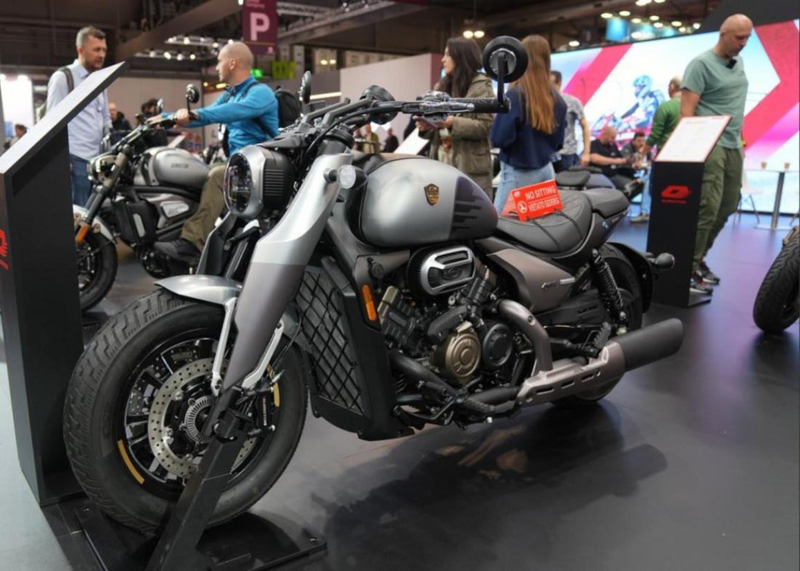 qj motor srv 900 v - v4 cruiser