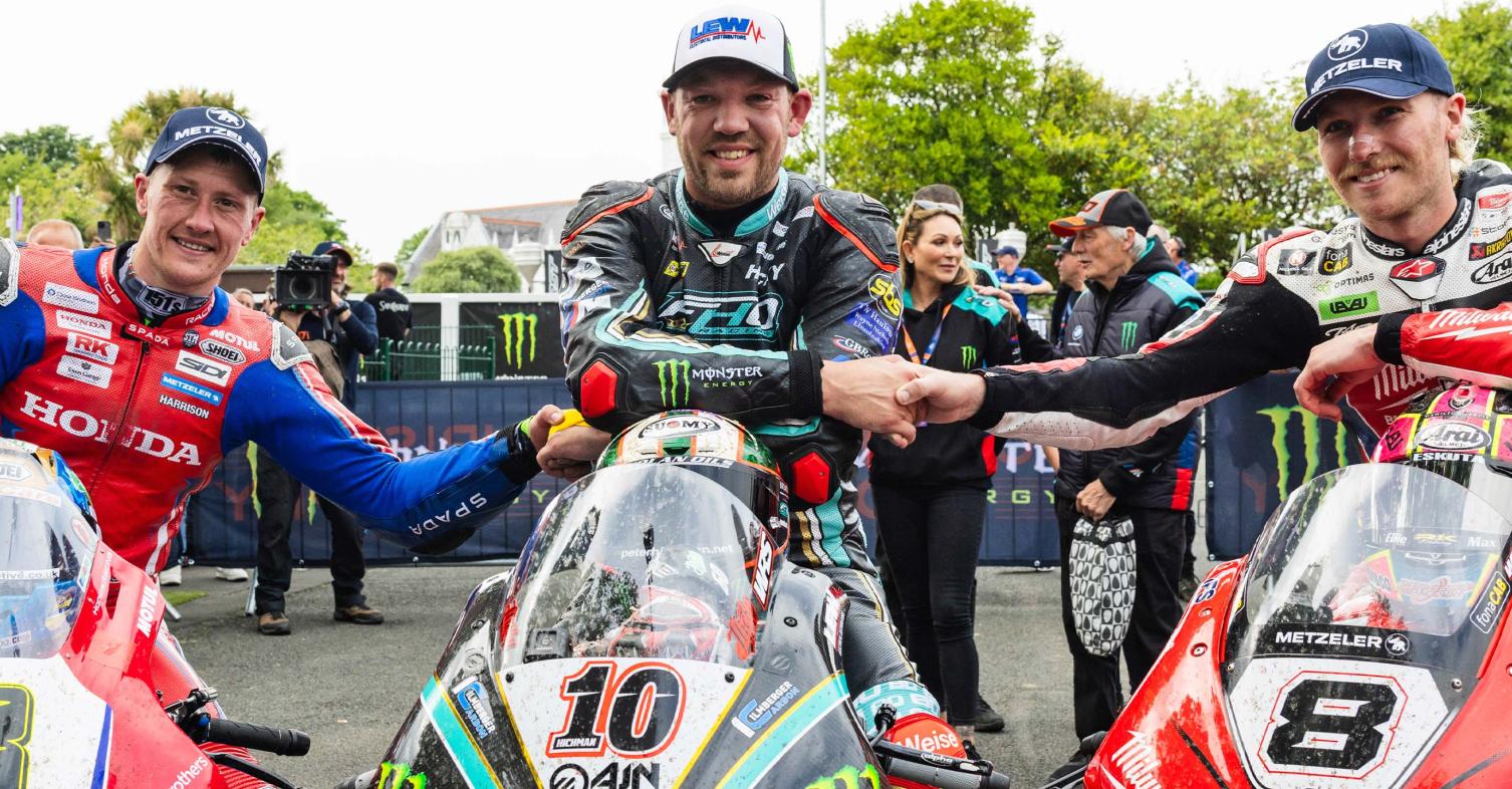 motomagIsle of Man TT 2024, Superbike - Ο Peter Hickman παίρνει την 14η νίκη του, άτυχος ο Michael Dunlop – [VIDEO]