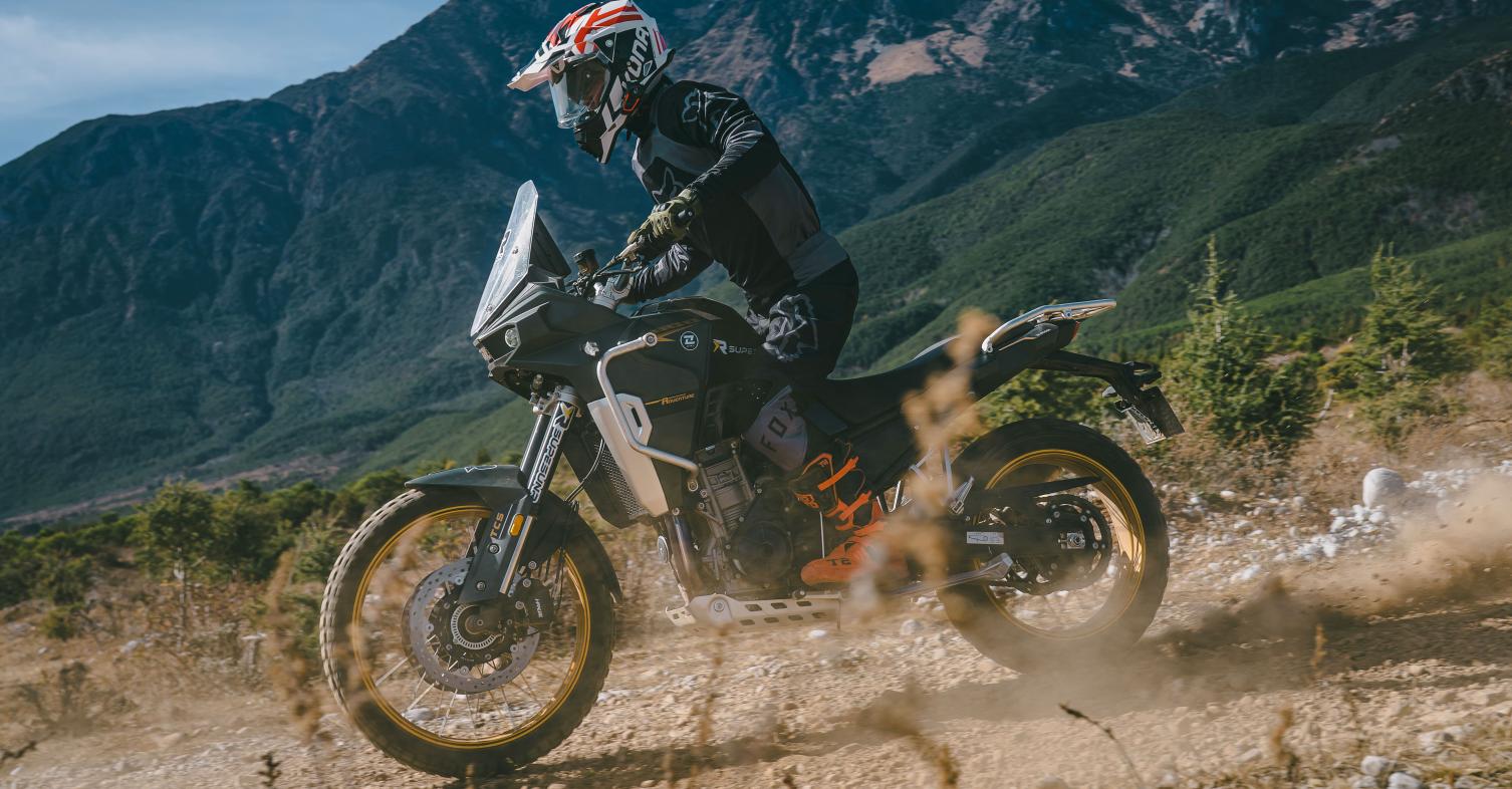 motomag Kove Test Ride Experience – Οδηγήστε την Kove 800 X Pro στην Αθήνα