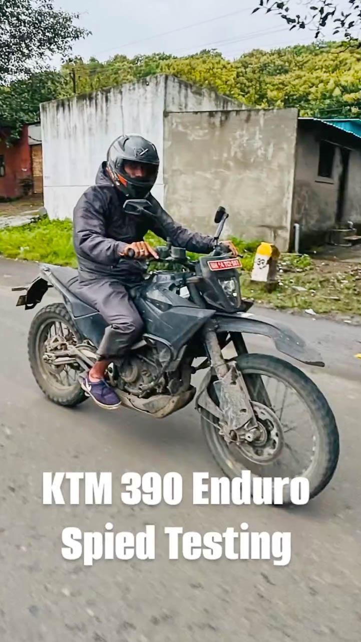 Νέο KTM 390 Advanture Enduro 2025: Πιάστηκε να κυκλοφορεί στην Ινδία