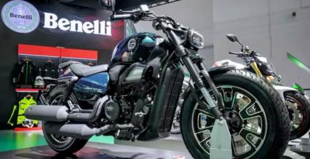 Νέα cruiser Benelli Leoncino Bobber 400 2024