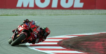 MotoGP Finale: Pole Position Bagnaia με φοβερά παιχνίδια στρατηγικής από όλους