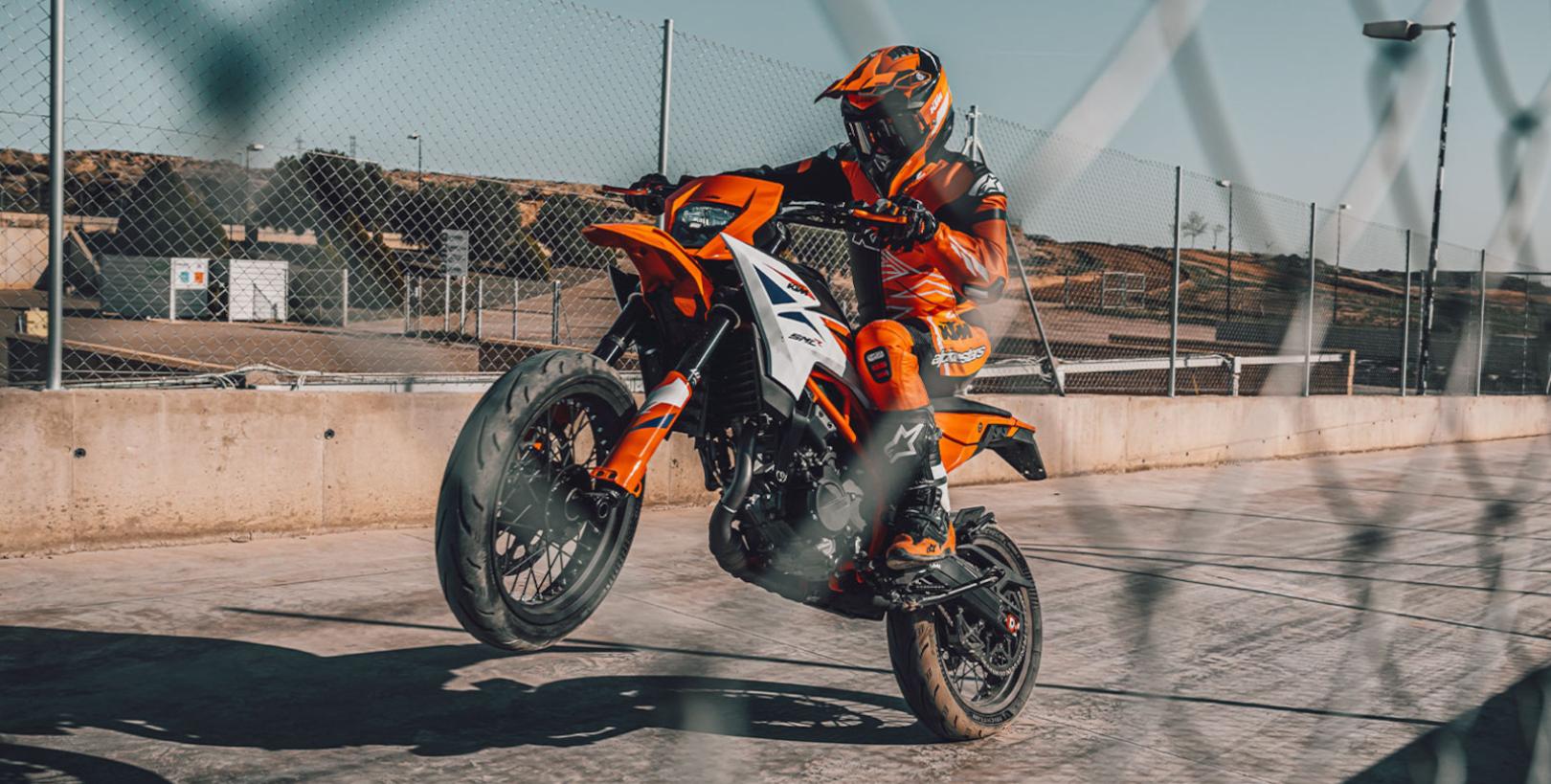 KTM 390 SMC R 2025